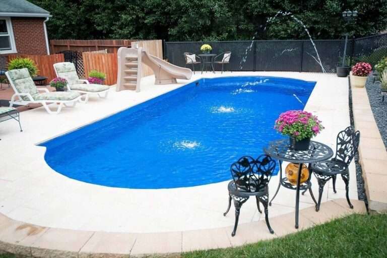 Xtreme-Pool-Builders-Cathedral-fiberglass-pool-